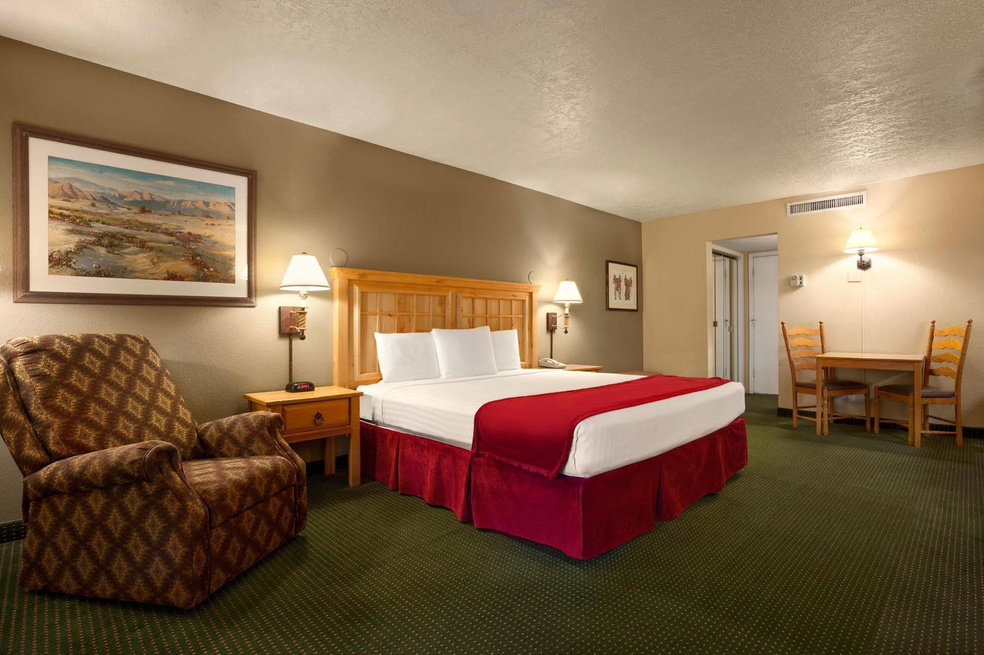 Inn At Rio Rancho Hotel Екстериор снимка