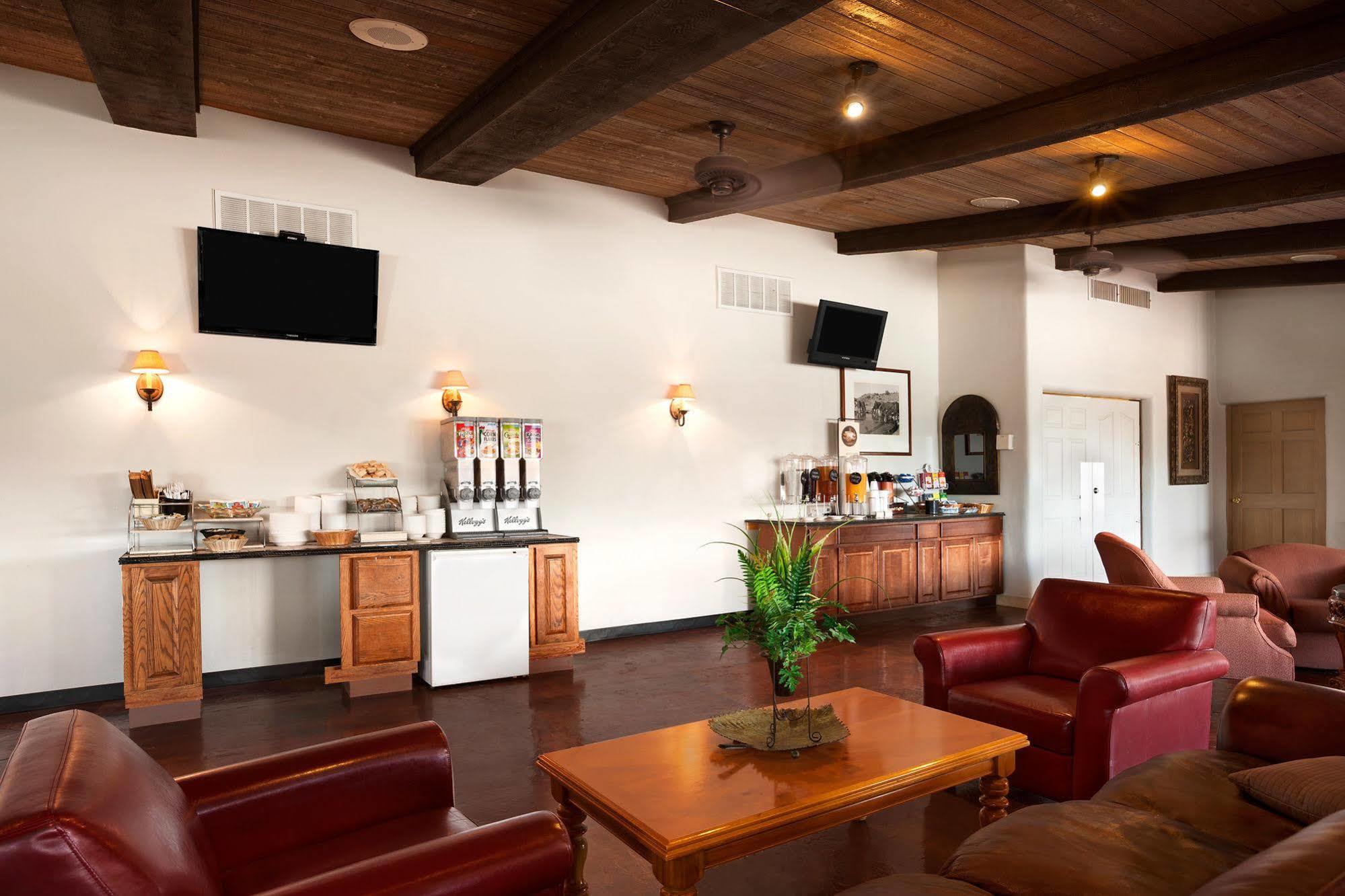 Inn At Rio Rancho Hotel Екстериор снимка